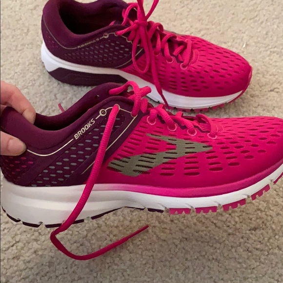 Brooks Shoes - Brooks Ravenna 9